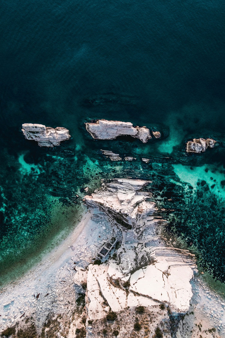 Panorama e spiaggia di Sirolo vicino a Numana e al Monte Conero